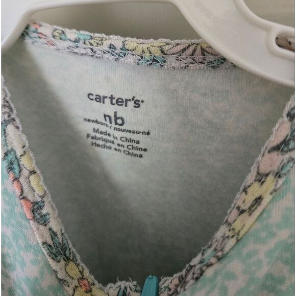 5/$10 Carter's Newborn Baby Girl Floral Sleeper - Picture 3 of 4